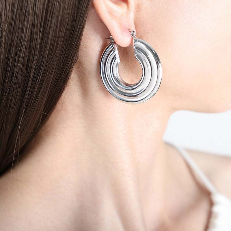 Radiant Circlet Gold Hoop Earring