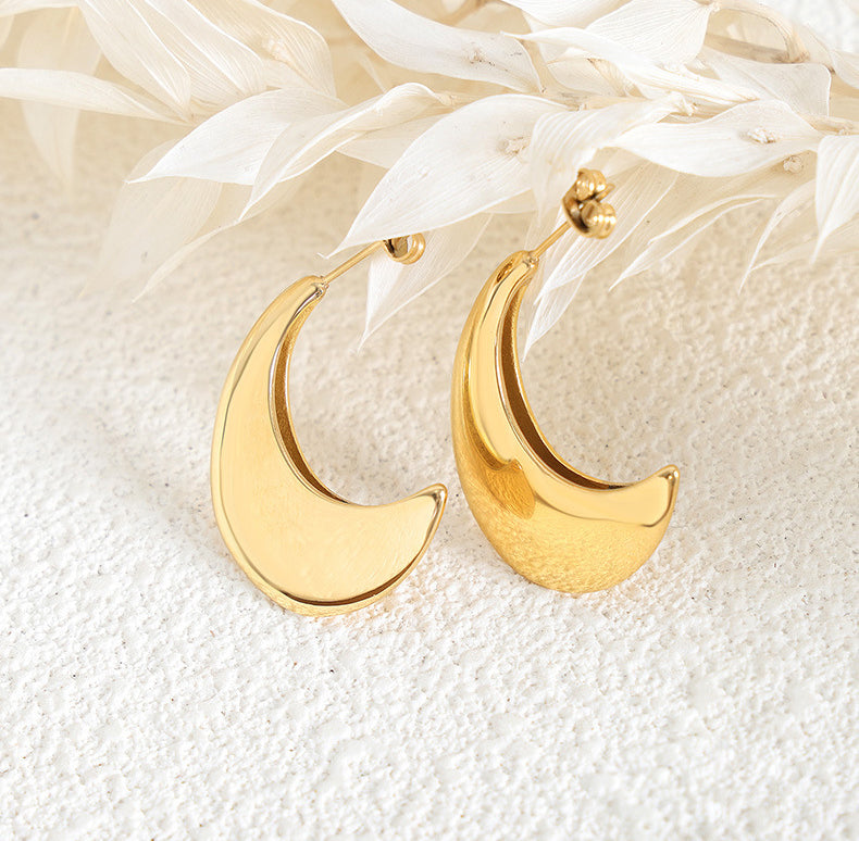 18K Gold-plated Simple Moon Earrings