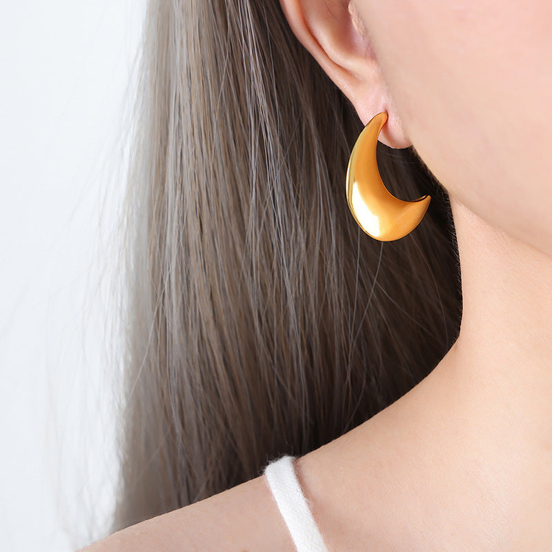 18K Gold-plated Simple Moon Earrings