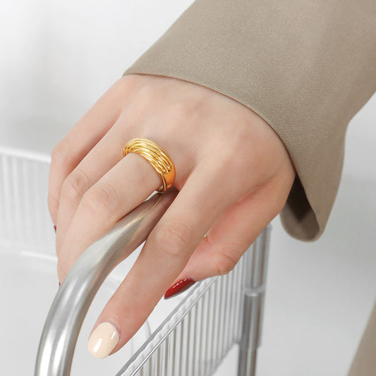 Gold Dome Twist Stripe Ring